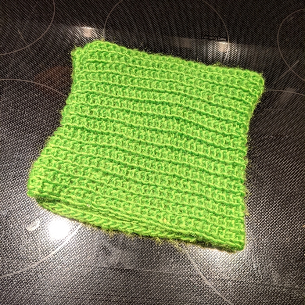Green Infinity scarf - Picture 2 of 2